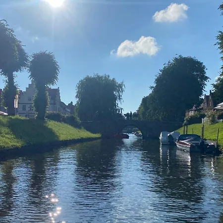 Grosses Grachtenhaus - Simmerdeis An Der Gracht Friedrichstadt Buitenkant foto