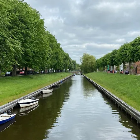 Grosses Grachtenhaus - Simmerdeis An Der Gracht Friedrichstadt Buitenkant foto