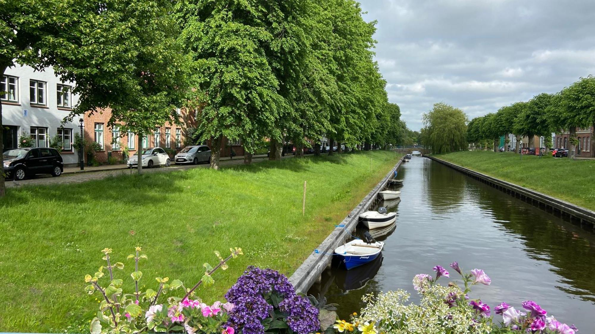 Grosses Grachtenhaus - Simmerdeis An Der Gracht *
